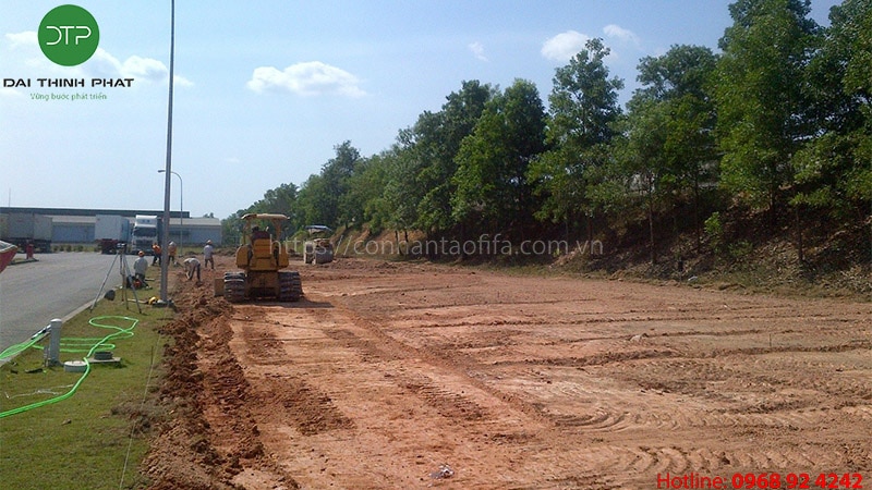 quy trình thi công hạ nền sân cỏ nhân tạo Đại Thịnh Phát conhantaofifa.com.vn